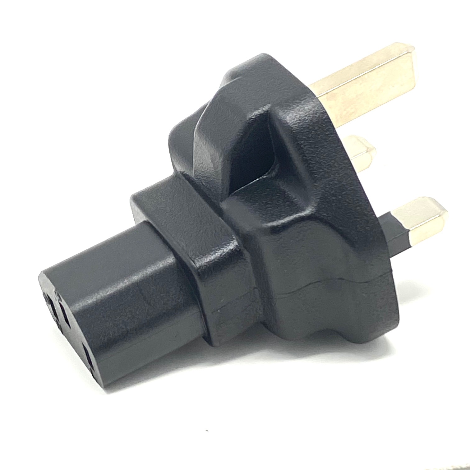 UK PLUG ADAPTER BS1363 TO  C13【610-701(R)】