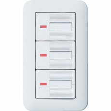 【WTP50413WP】コスモワイド埋込パイロット・ほたるトリプルスイッチB