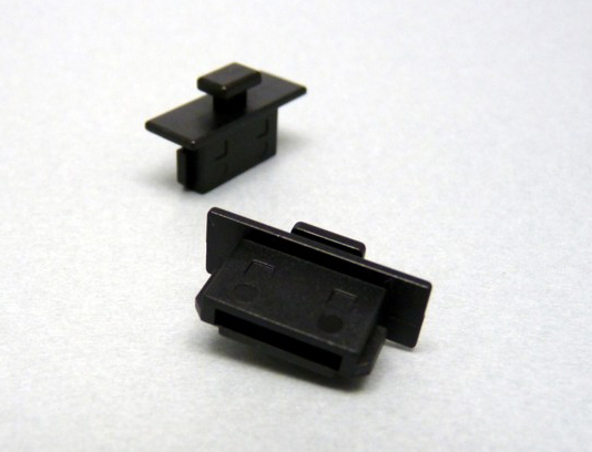 【ESATCAPK-B1-6】コネクター保護キャップ eSATA 外部信号コネクター用(つまみあり)黒(6個入)