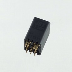 【B06B-J21DK-GGYR(LF)(AU)】JFAコネクタJ2000シリーズ(ヘッダートップ センターロック 2.5mmピッチ 6極)