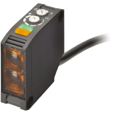 【E3JK-TR11-2M】光電センサ ブロック形 検出範囲 40 m
