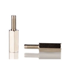 【606-692】スタンドオフ 六角 黄銅 M3 x 15mm