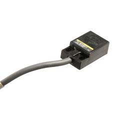 【TL-W5MC1】INDUCTIVE PROXIMITY SENSOR