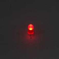 【503VD2E-1B】LED(赤、5mm、カラーレンズ)