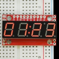 【SFE-COM-11441】シリアル接続7セグメント4桁LED(赤)