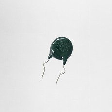 【TND10V-821KBCSAAA0】ディスク形セラミックバリスタ(820V φ10mm)