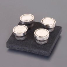 【EA661CY-103】[EA661CY-11・-12・-21・-22用]取付金具(4個)