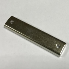 【EA781EM-124A】13.5×5× 60mm/28kg 超強力マグネットバー