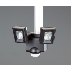 【EA864CB-41BB】[単2x3本]LEDセンサーライト(電池式)