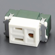 【EA940CE-102】125V/15A 埋込コンセント(1口/接地付)