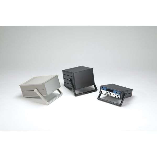 【MSN133-32-23BS】MSN型ステップハンドル付システムケース(132.5×320×230/シルバー/ブラック)