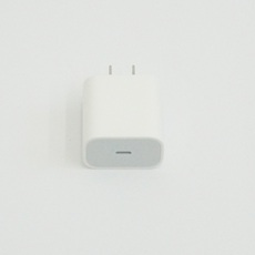 【MHJA3AM/A】【在庫処分セール】20W USB-C電源アダプタ