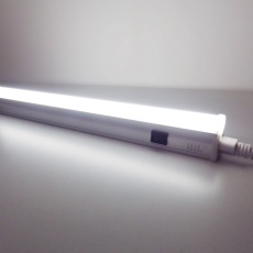 【TLSML1200NA50F-SW】tlight LEDシームレス照明 L1200 5000K スイッチ付