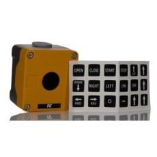 【136-8582】コントロールボックス、穴径 22.5mm、1 点用、アルミダイキャスト