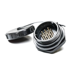 【207-0753】オス 丸型コネクタ、12極、背面取り付け