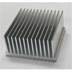 【HTE40-20(3)-40DE】ハイトング万能型放熱器(40×40×20mm)