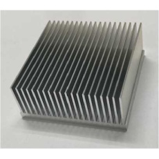 【HTE60-25(4)-60DE】ハイトング万能型放熱器(60×60×25.3mm)