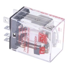 【450-0330】パワーリレー 240V ac 2c接点 10A プラグイン