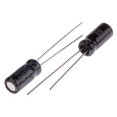 【711-1696】4.7μF、100V dc コンデンサ、ラジアル、スルーホール ±20%、-40℃～105℃
