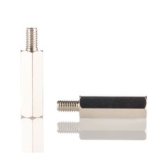 【806-6679】スタンドオフ 六角 スチール M6 x 30mm