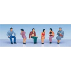 【6-509】6-509(HO)座っている人4