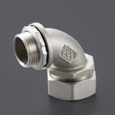 【EA947SG-104】1/2インチxCTG 16 ボックスコネクター(アングル/厚鋼/ステンレス)