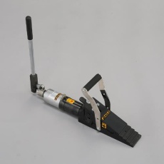 【EA993KW-41】15 ton ウェッジジャッキ