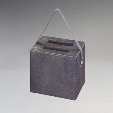 【EA993DS-105】300x300x300mm 樹脂製角材(ベルト付)