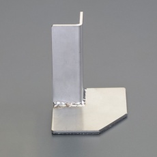 【EA979CL-7】80x80x100mm 転倒防止金具(コーナー用)