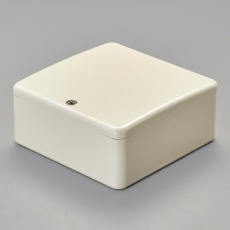 【EA947HB-8】中形四角アウトレットボックス(深型/ノック無/ベージュ)