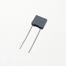【CL21XB-DC100V0.22UF】メタライズドポリエステルフィルムコンデンサ(プラスチック容器)100V 0.22uF