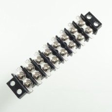 【ML-1765-8P】中継用ねじ式端子台 M3.5なべ小ねじ 11mmピッチ 2列 15A 250V 8極 はんだ付けラグ付き