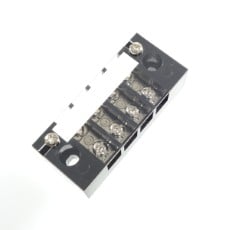 【ML-20-4P】中継用ねじ式端子台 M4フリーねじ 11mmピッチ 2列 20A 250V 4極 カバー付き