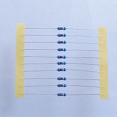 【LMFQ50S-3R0D】小型1/2W精密金皮抵抗 3Ω 橙黒黒銀緑