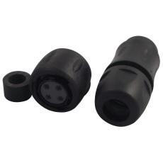 【UTS6JC12E4S】PLUG UTS HI SEAL 4WAY SKT