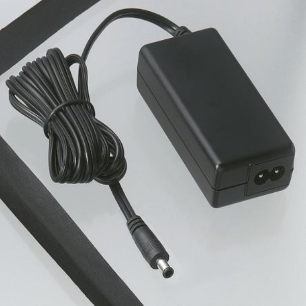 ユニファイブ Ac Dcコンバータ 1800mm 90 264 V Ac 2 1 X 5 5 X 9 5 Mm Dcプラグ Uia345 2419 Unifive製 電子部品 半導体通販のマルツ
