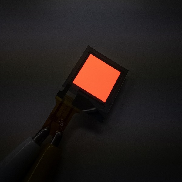 はんだ端子付きフレキシブル有機EL照明(赤 発光面15.25×15.6mm)【A9F4C0A】