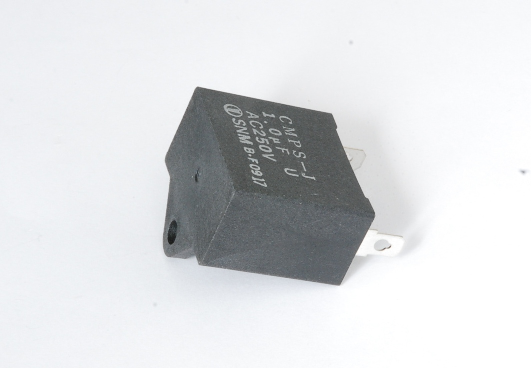 【まとめ買い】 角型ACコンデンサ 250V 1.0uF UP25B105UWF SHIZUKI製｜電子部品 その他