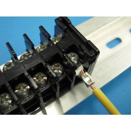 DST 裸圧着端子 角先開形端子 F1.25-4 100個入り【F1.25-4】