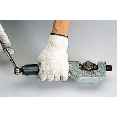 7-24mm 油圧ナットブレーカー【EA586KA】