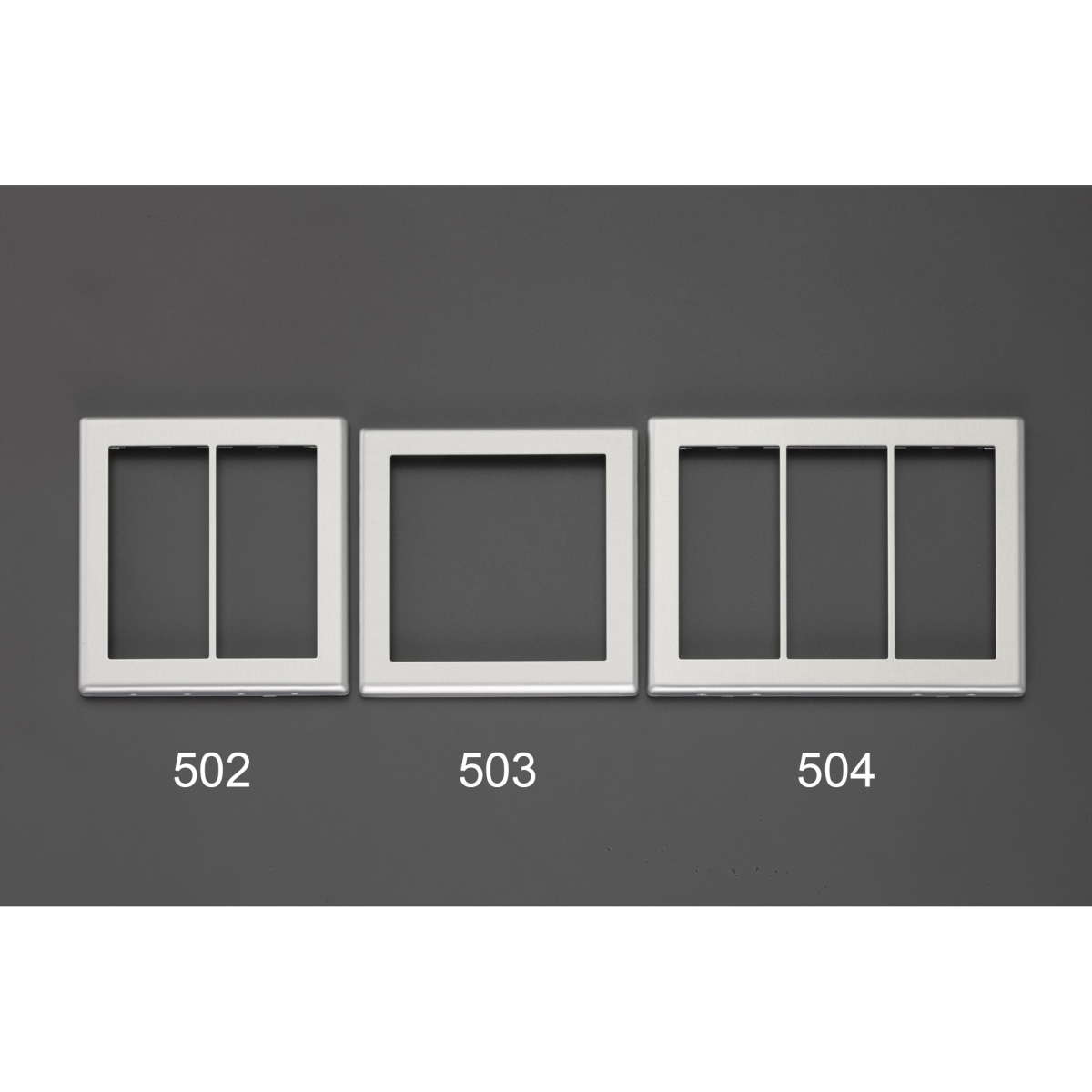 [3連用]スイッチプレート(メタル製)【EA940CD-504】