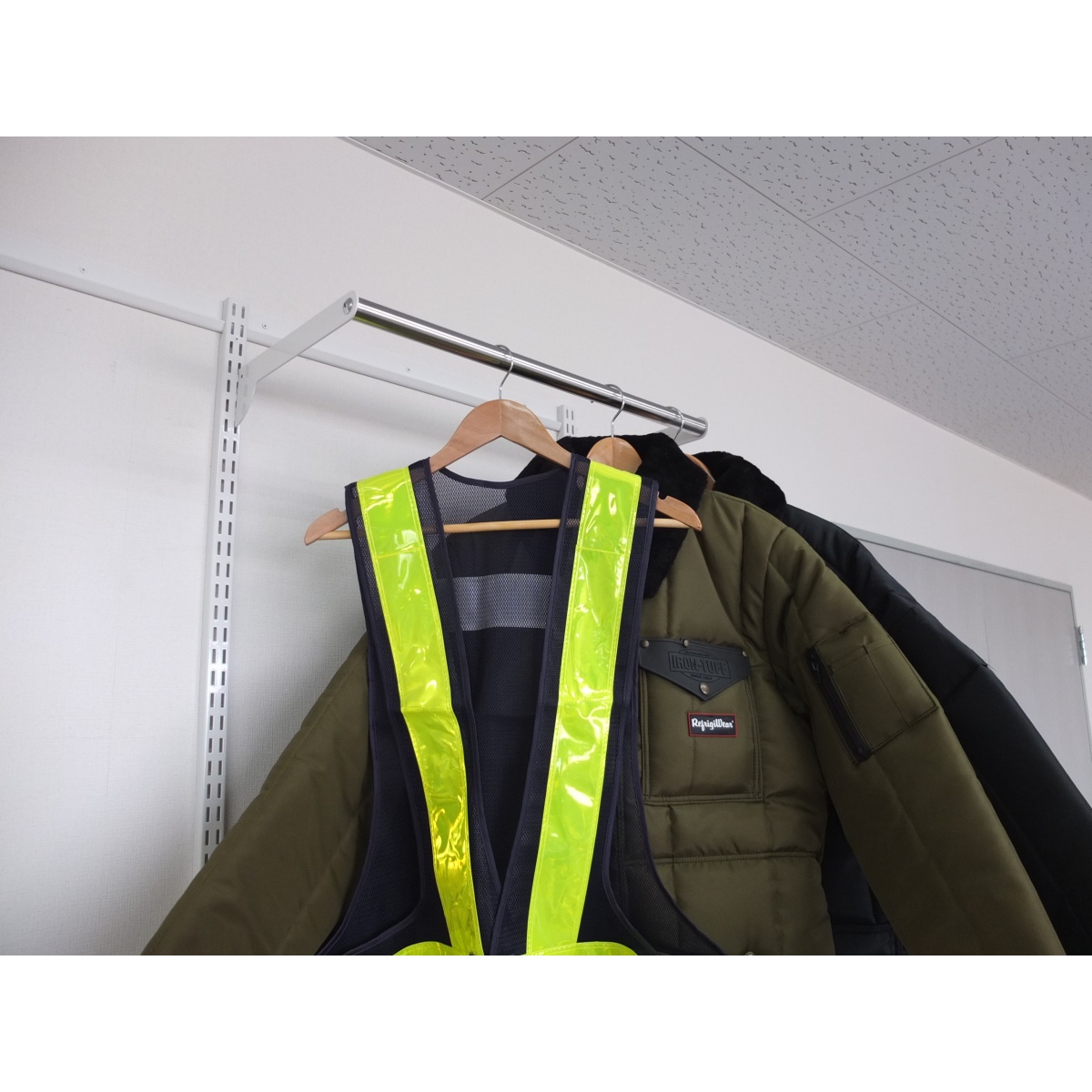 φ25x750mm/288mm[ウォールラック用]パイプ【EA976GA-62】