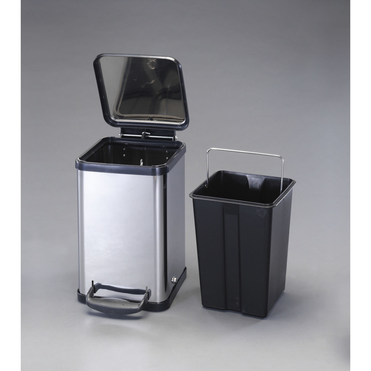 14L ダストボックス(ペダル開閉)【EA995AA-19】