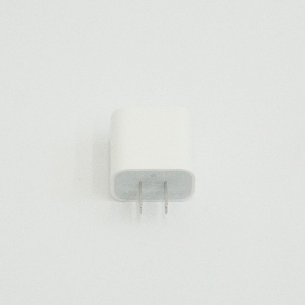 【在庫処分セール】20W USB-C電源アダプタ【MHJA3AM/A】
