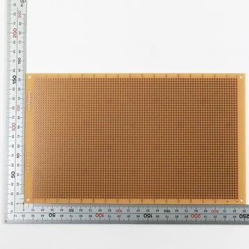ユニバーサル基板（紙フェノール片面／137×232×1.6t）（ICB-98F）【ICB-98F】