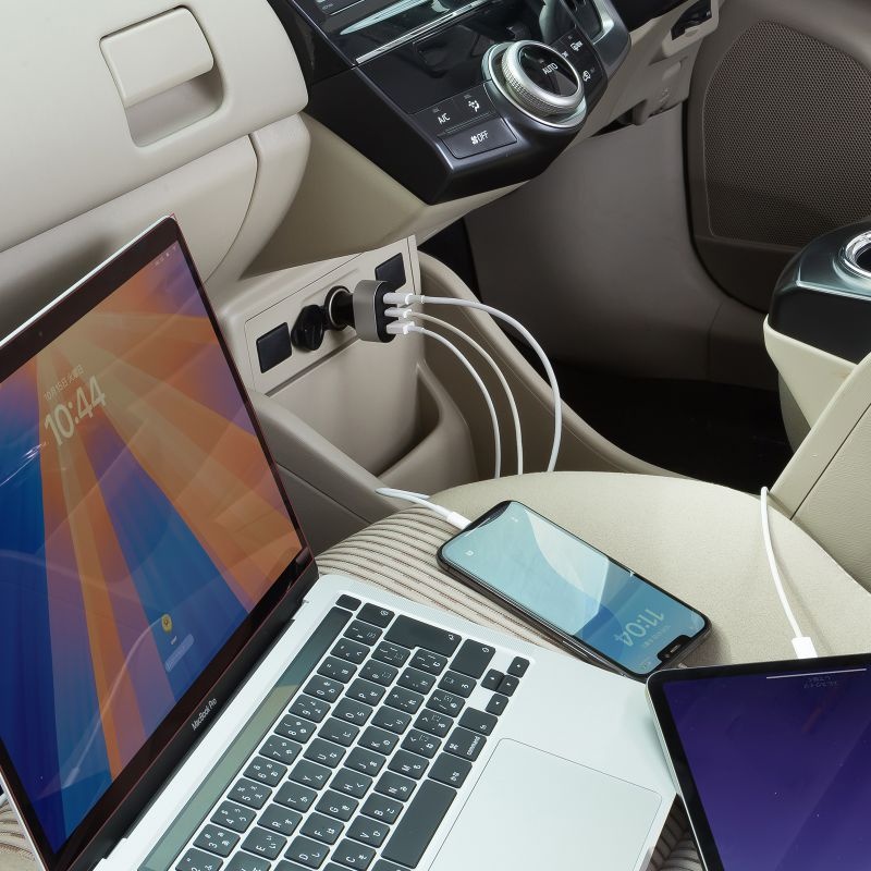 USB Power Delivery対応カーチャージャー(3ポート・67W)【CAR-CHR83CPD】