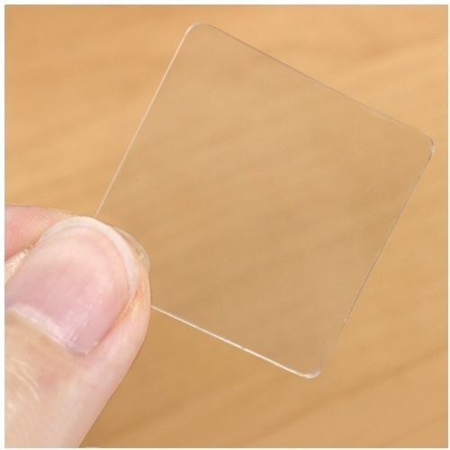 PLUS 30903)粘着ピン リピタック 30mm 角【AT-130AU】