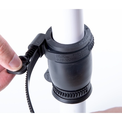 HCL 樹脂製ホースバンド Ezyclamp 手締めタイプ 締付径25.0～50.0mm ナイロン66【PWD-13-50-WG-PA66-BK】