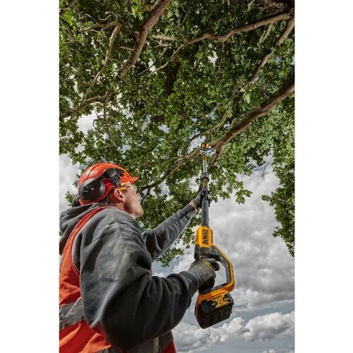 DEWALT 18Vポールチェーンソー【DCMPS567P1-JP】