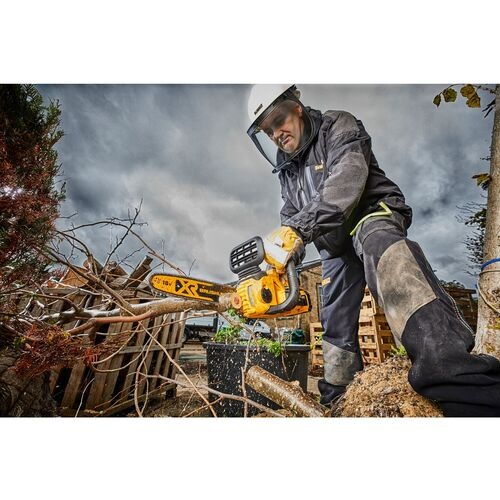 DEWALT 18Vチェーンソー(25cm)【DCM565P1-JP】